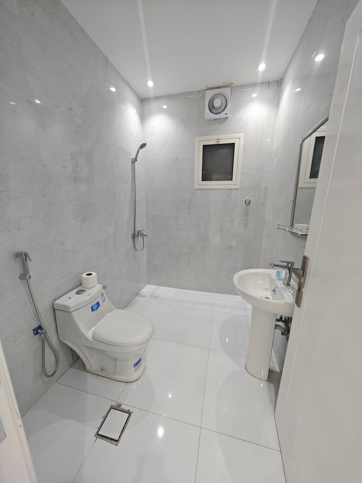 Yaqoot Al Madina Suites Al Awali 外观 照片