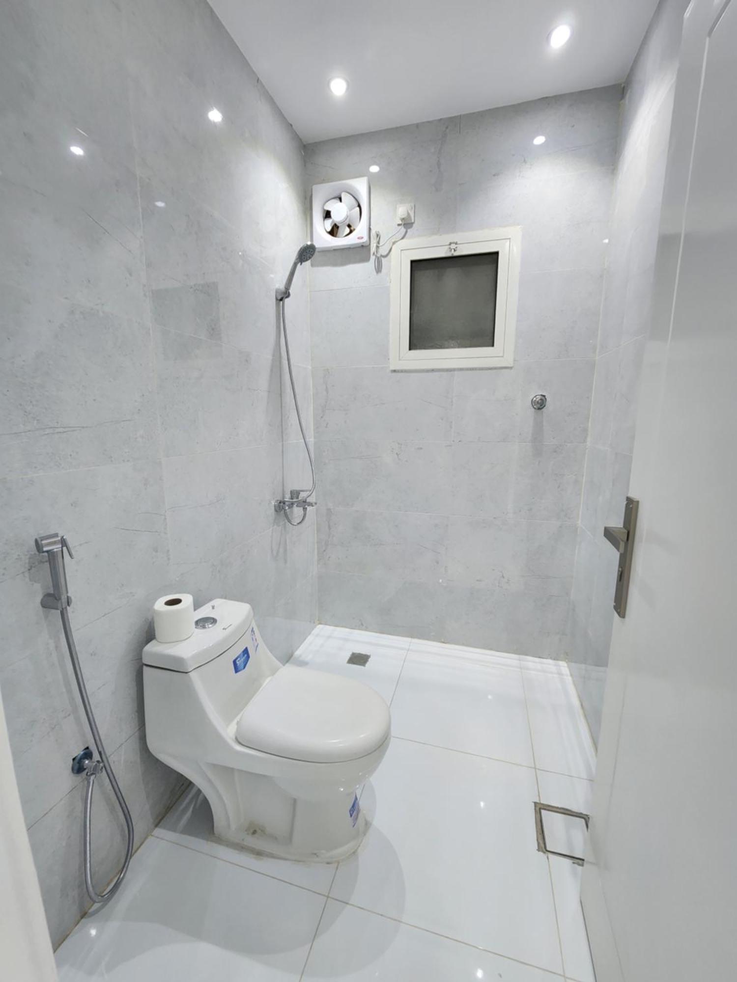 Yaqoot Al Madina Suites Al Awali 外观 照片