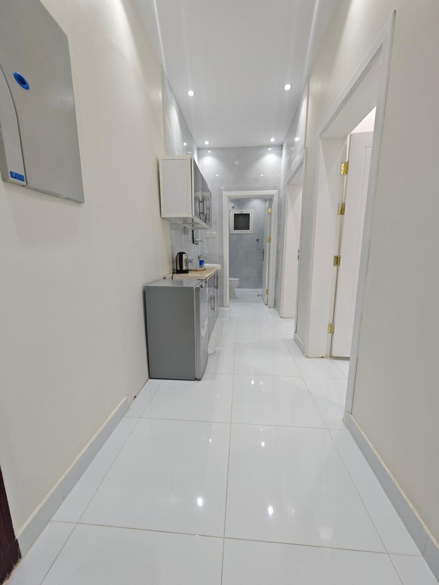 Yaqoot Al Madina Suites Al Awali 外观 照片