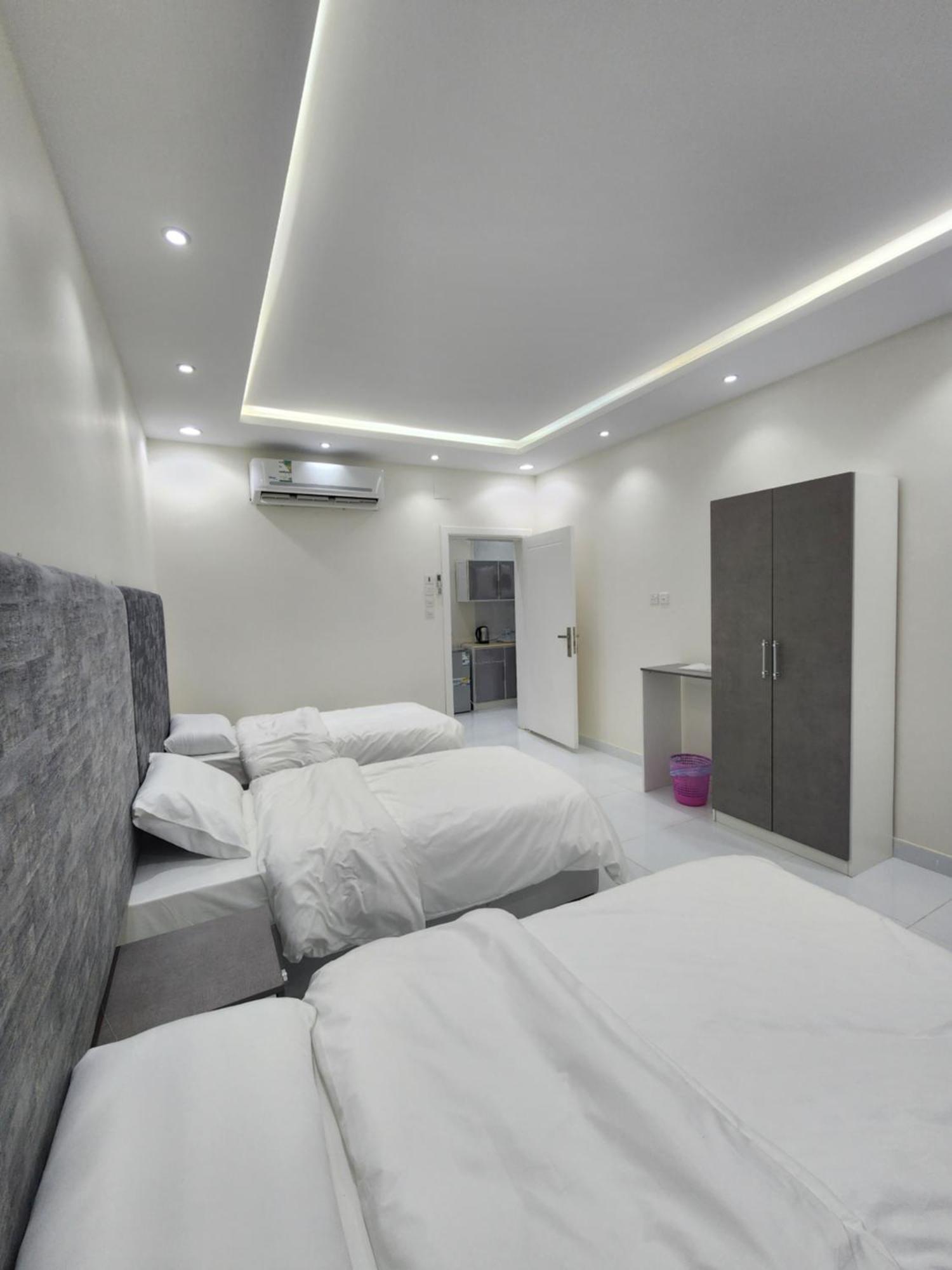 Yaqoot Al Madina Suites Al Awali 外观 照片